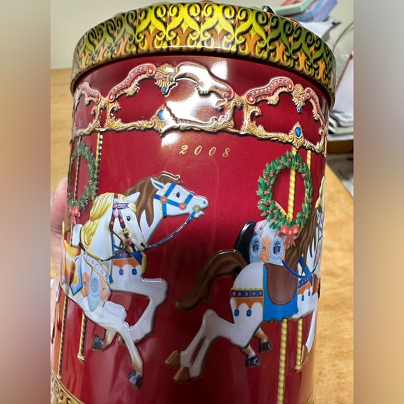 Christmas Candy Tin music box from from 2008. cookie/ candy tin made in Germany - Picture 9 of 12